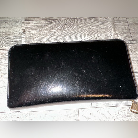 Authentic Black YSL Patent leather Wallet - Picture 4 of 9